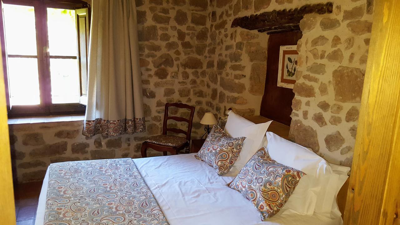 Willa La Torre Blanca Cardona Zewnętrze zdjęcie